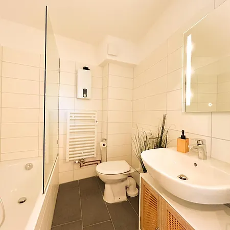 III Kingsizebetten L Balkon L Naehe Dom Und Universitaet Aachen Exterior photo