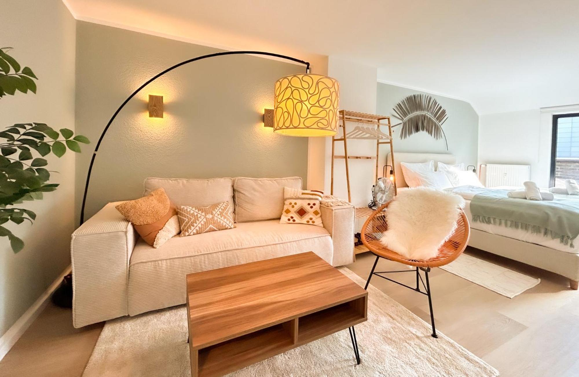 Iii Kingsizebetten L Balkon L Naehe Dom Und Universitaet Apartment